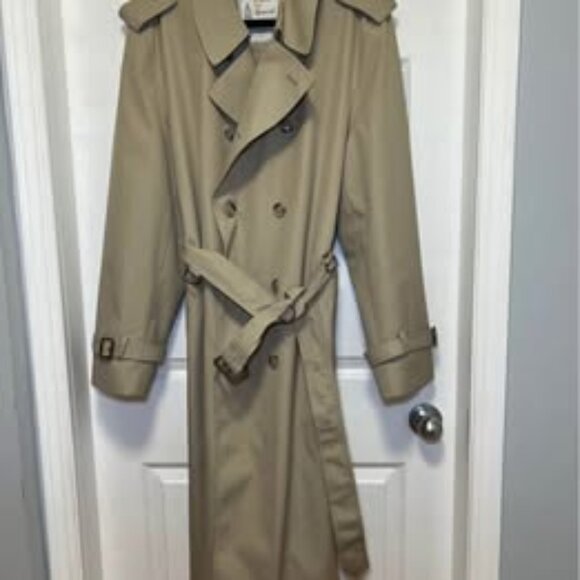 London Fog Maincoats Weather Wear  Trench Coat.  Size 44 - Picture 1 of 10